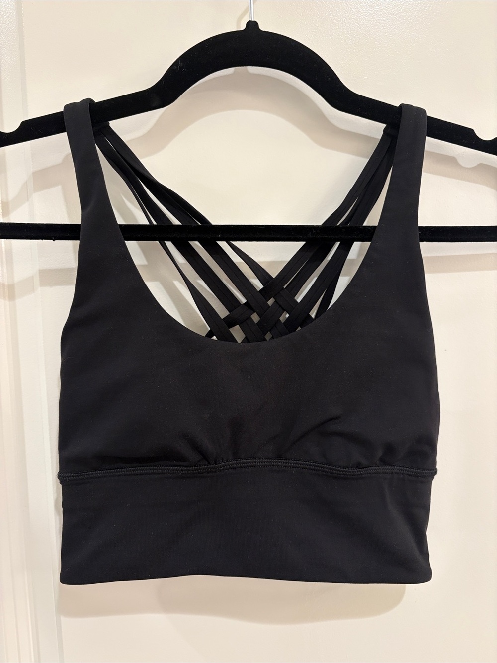 🖤 SALE 🖤 lululemon athletica Black Strappy Back Sports Bra